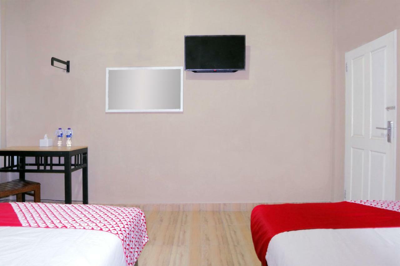 Oyo 1386 Hotel Grand Gabelo Букиттинги Экстерьер фото