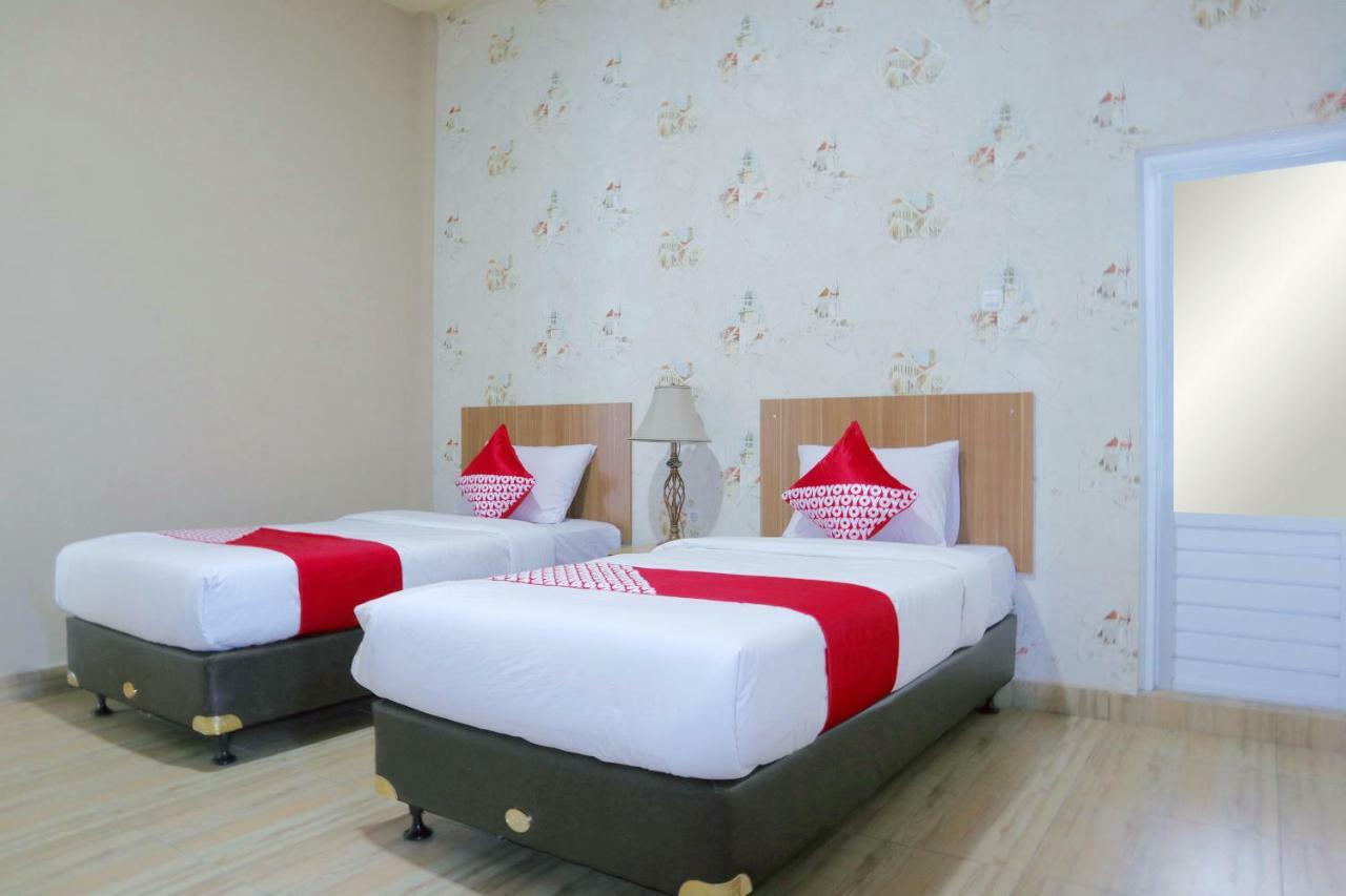 Oyo 1386 Hotel Grand Gabelo Букиттинги Экстерьер фото