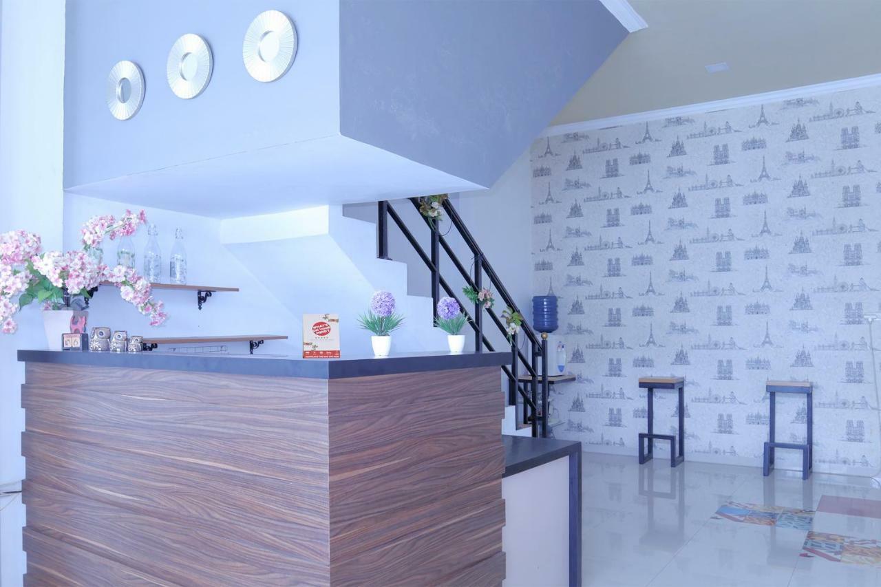Oyo 1386 Hotel Grand Gabelo Букиттинги Экстерьер фото